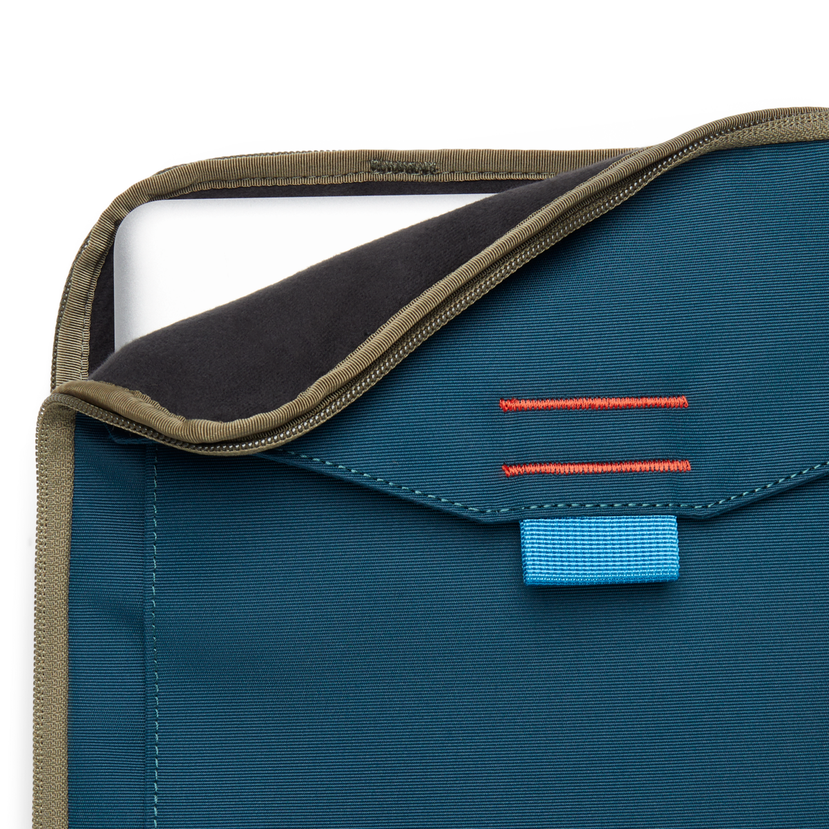 16 Laptop Sleeve - Cada D??a - Image 2